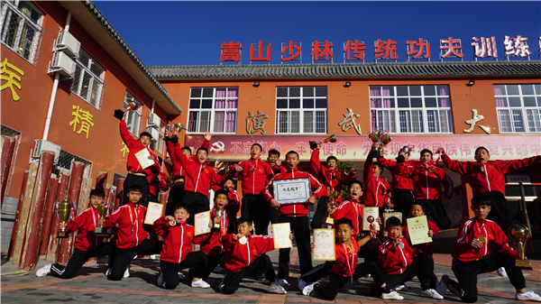 教養(yǎng)是家庭教育的綜合體現(xiàn)