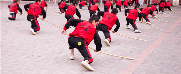 聰明的家長(zhǎng)在遇到孩子叛逆期之后是怎么做的呢